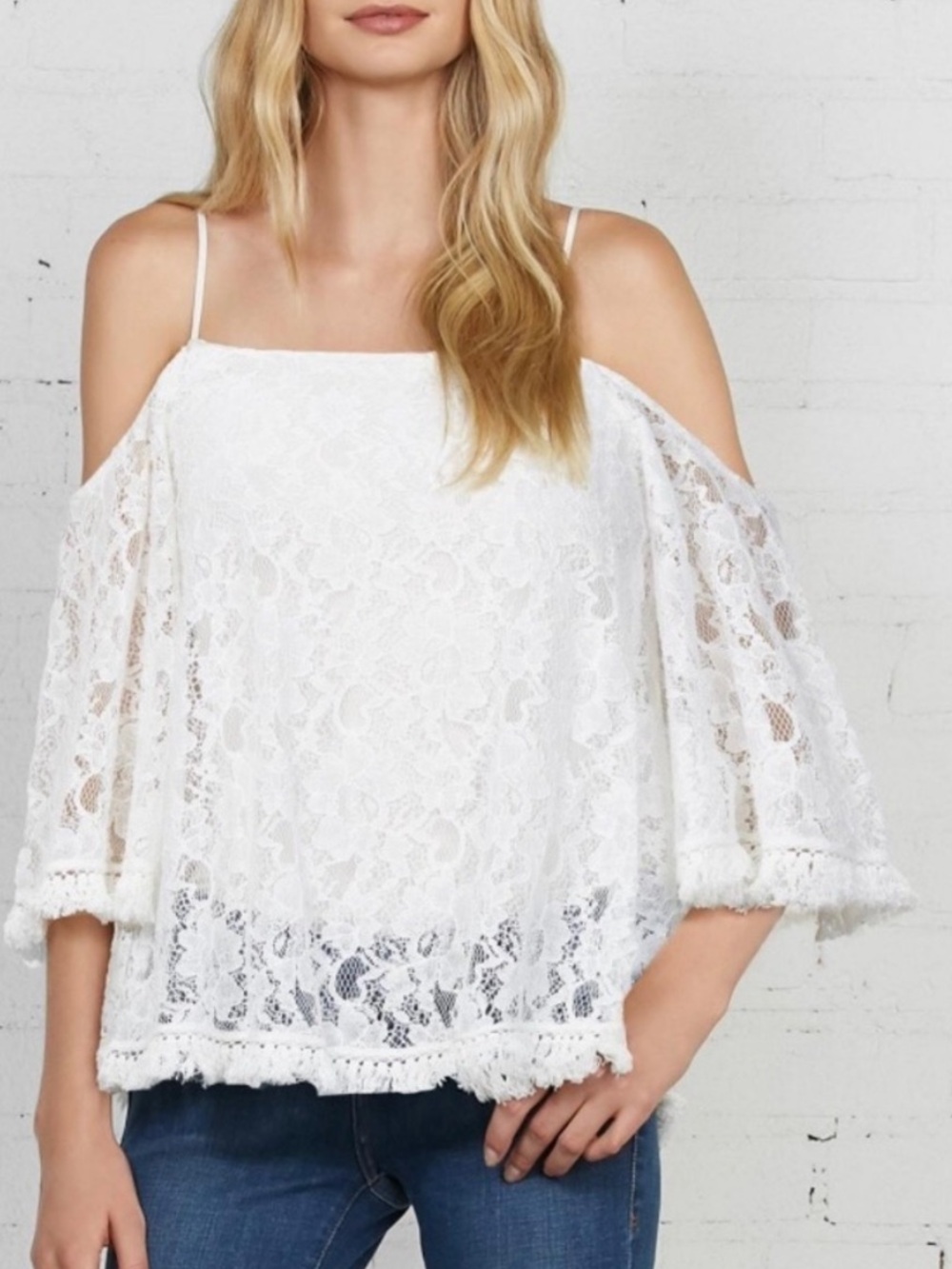 Bailey 44 Lace Cold-Shoulder Fringe‎ Top Flowy Stretchy Medium